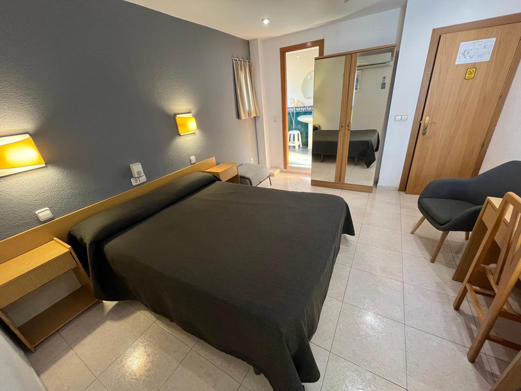 Hostal Tarres Anglés Rum bild