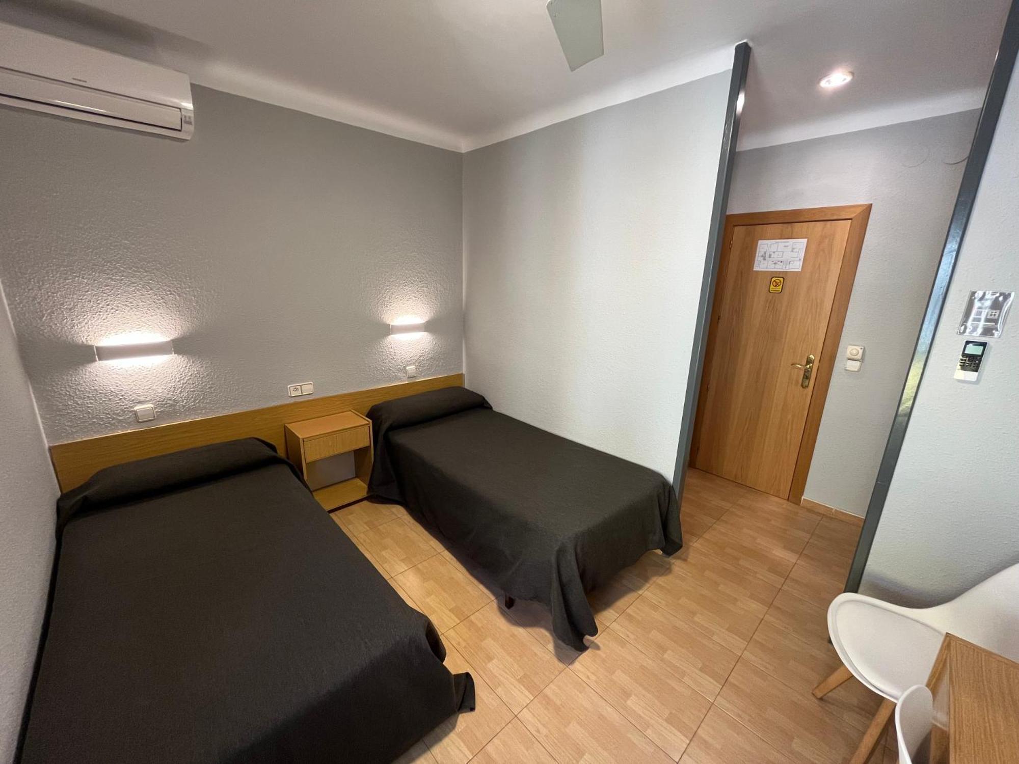 Hostal Tarres Anglés Rum bild