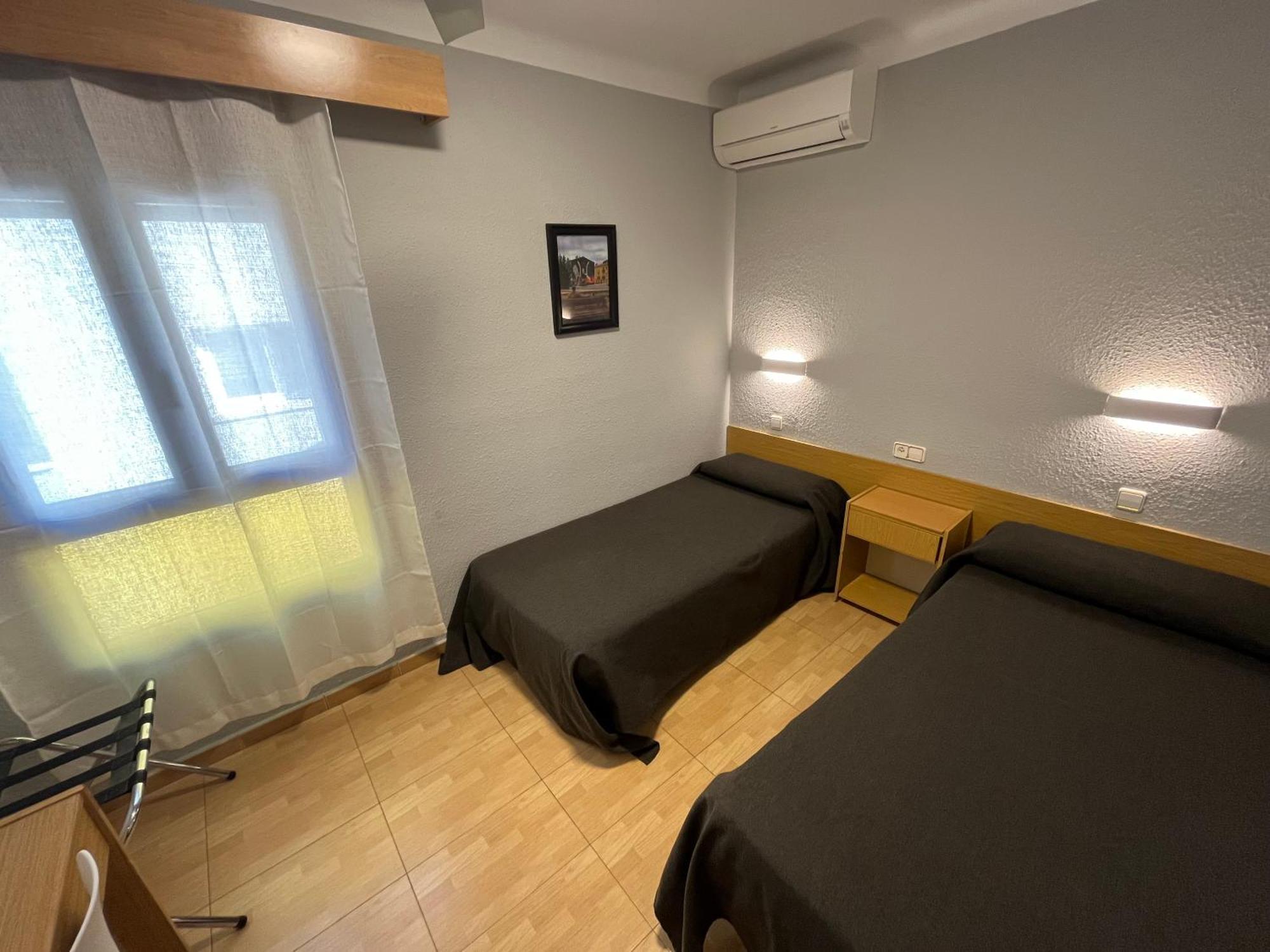Hostal Tarres Anglés Rum bild